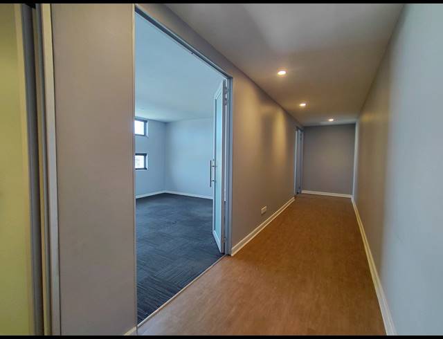 85M² MEDICAL SUITE TO LET IN FOURWAYS